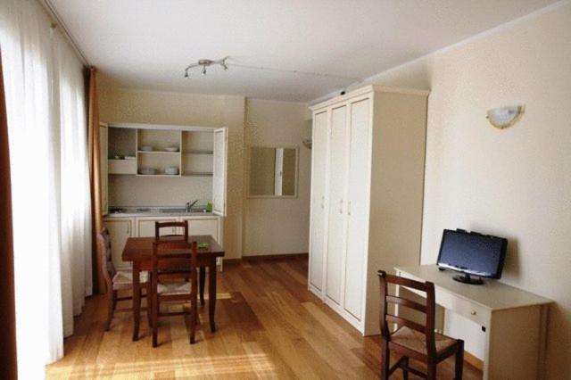 Hotel Semi Di Limone โมลยาโน เวเนโต ภายนอก รูปภาพ