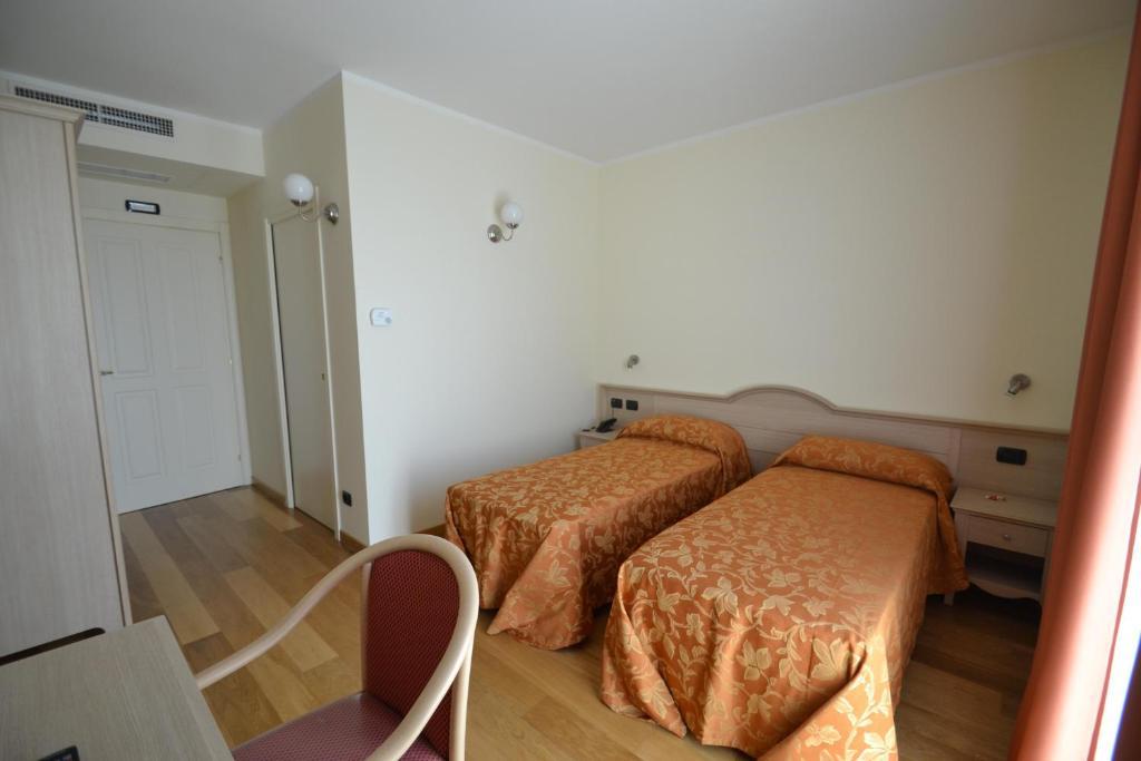 Hotel Semi Di Limone โมลยาโน เวเนโต ห้อง รูปภาพ